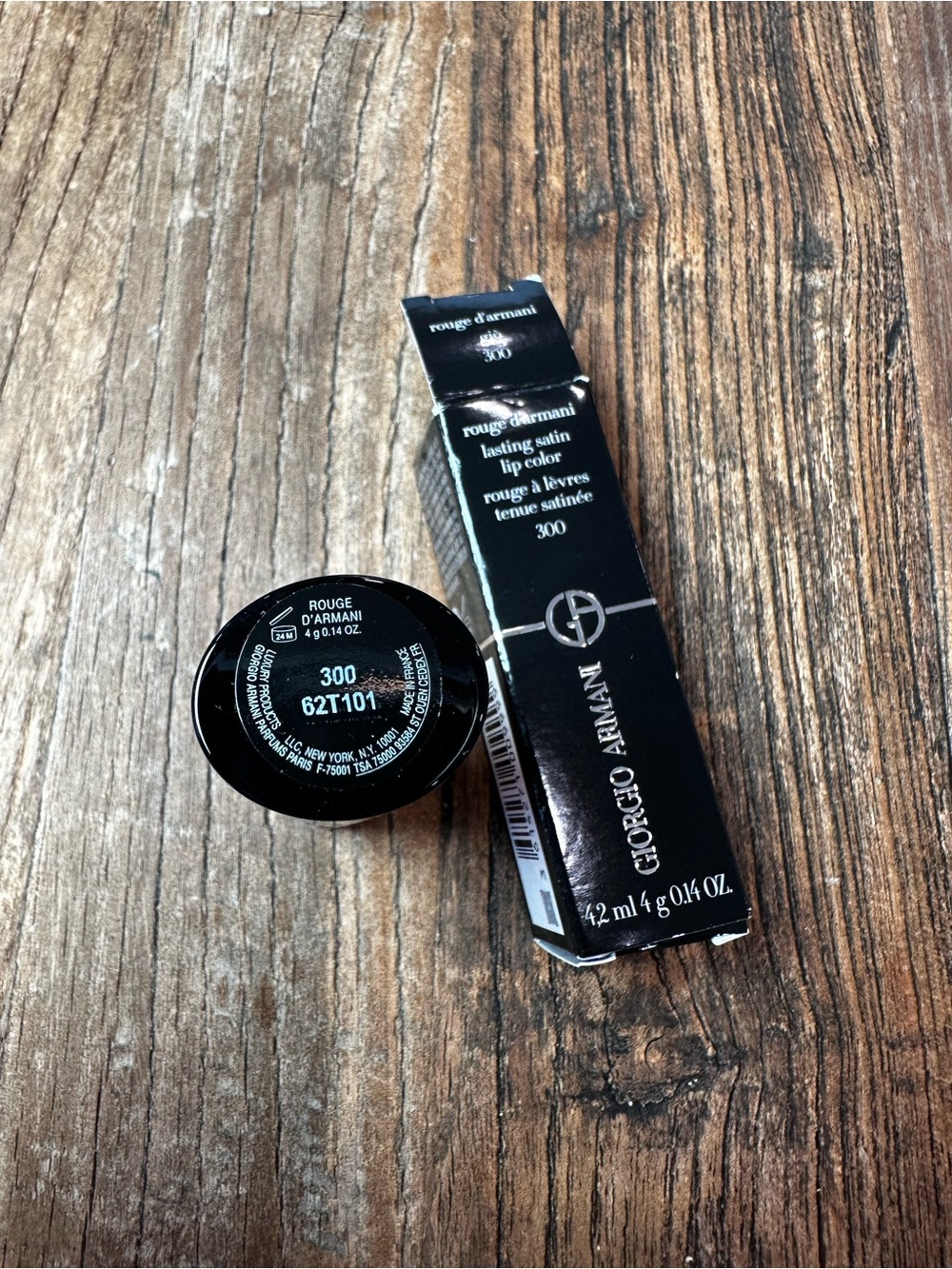 Giorgio Armani Black Lip Color Box - Picture 6 of 7